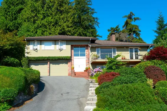805 Younette Drive, West Vancouver For Sale - image 36