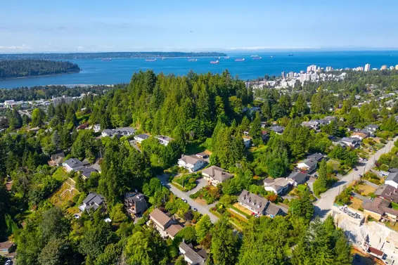 805 Younette Drive, West Vancouver For Sale - image 38