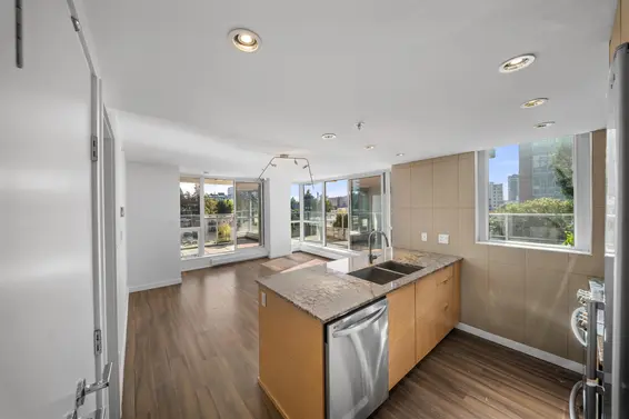 519 135 East 17th Street, North Vancouver For Sale - image 11