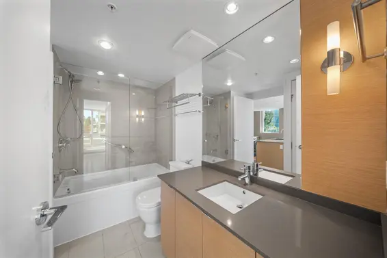 519 135 East 17th Street, North Vancouver For Sale - image 13