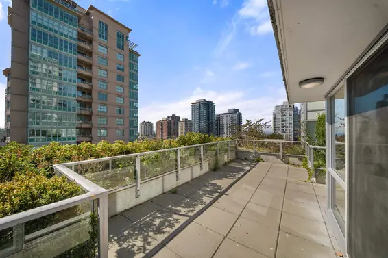 519 135 East 17th Street, North Vancouver For Sale - image 6