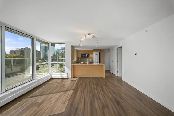 519 135 East 17th Street, North Vancouver For Sale - image 9