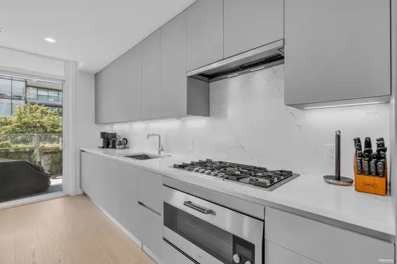 207 1331 Marine Drive, West Vancouver For Sale - image 30
