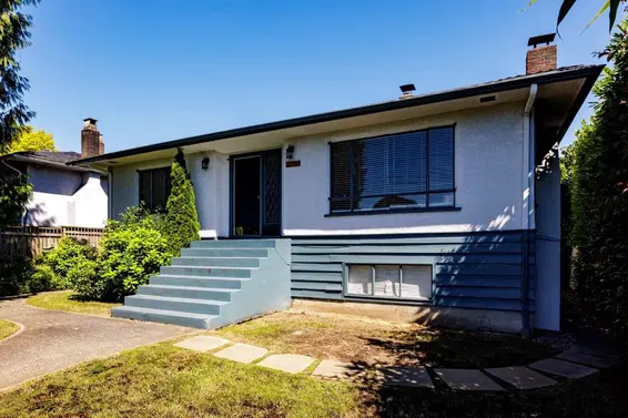 836 East 4th Street, North Vancouver