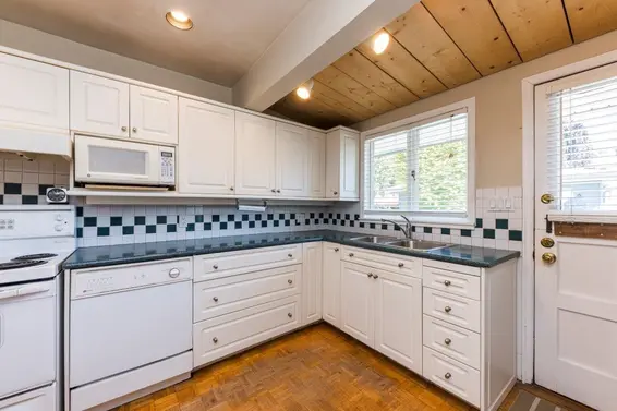 836 East 4th Street, North Vancouver For Sale - image 5