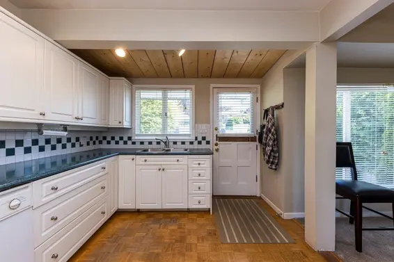 836 East 4th Street, North Vancouver For Sale - image 8