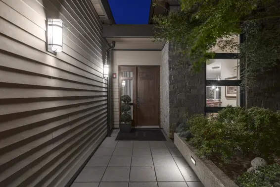 2780 Highgrove Place, West Vancouver For Sale - image 34