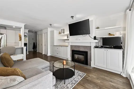 101 1702 Chesterfield Avenue, North Vancouver For Sale - image 2