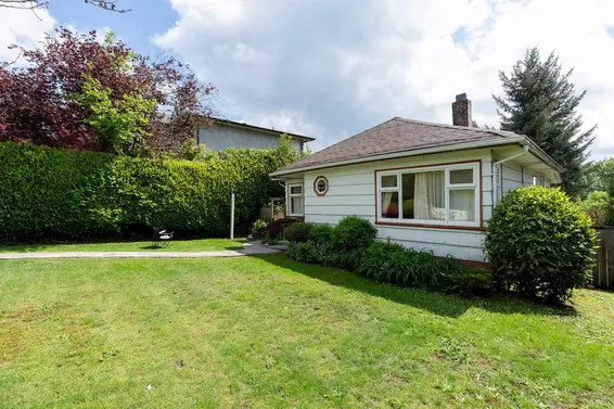443 East 17th Street, North Vancouver For Sale - image 5