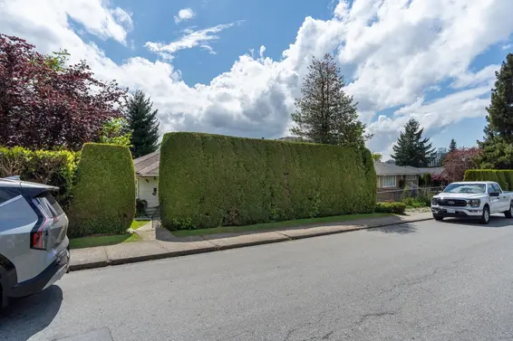 443 East 17th Street, North Vancouver For Sale - image 6