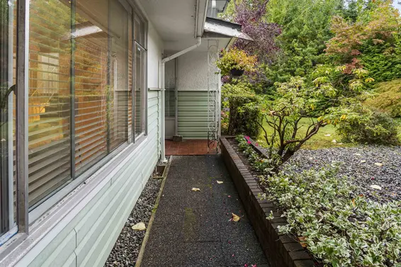 651 Kerry Place, North Vancouver For Sale - image 27