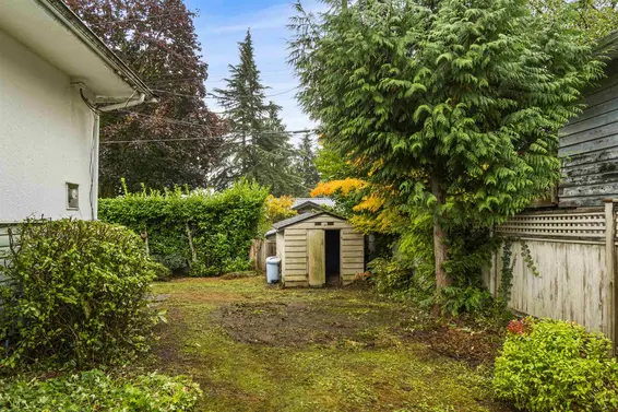 651 Kerry Place, North Vancouver For Sale - image 29