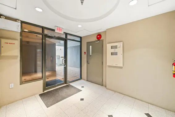 201 1629 Garden Avenue, North Vancouver For Sale - image 18