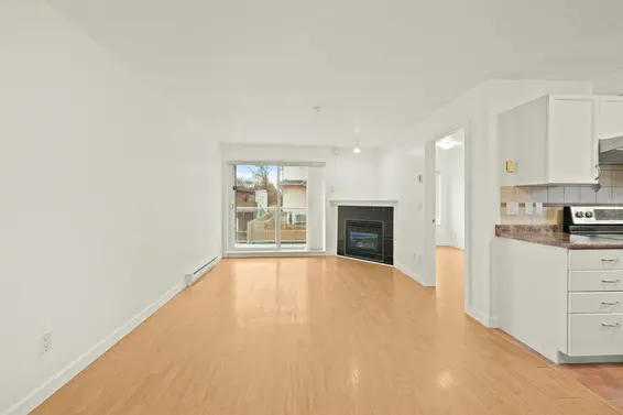 201 1629 Garden Avenue, North Vancouver For Sale - image 5