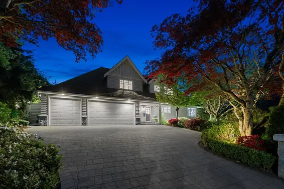 4682 Decourcy Court, West Vancouver For Sale - image 3