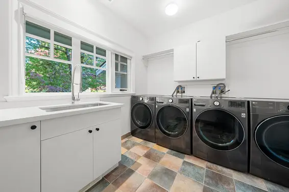 4682 Decourcy Court, West Vancouver For Sale - image 32