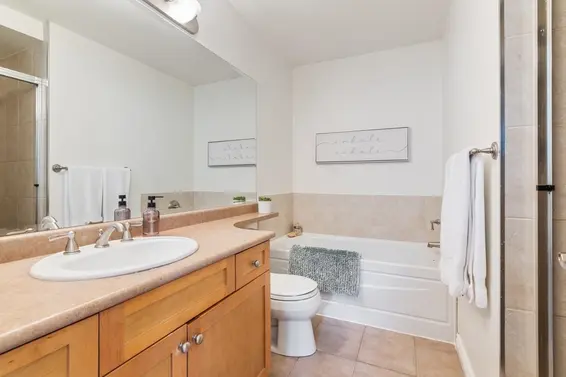 25 2688 Mountain Highway, North Vancouver For Sale - image 15