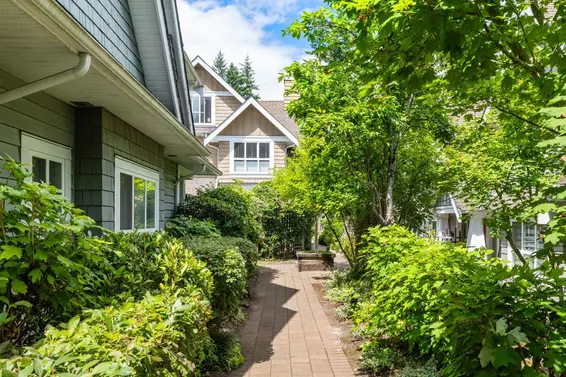 25 2688 Mountain Highway, North Vancouver For Sale - image 25
