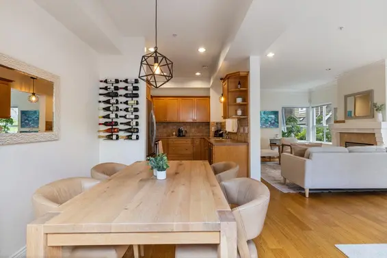 25 2688 Mountain Highway, North Vancouver For Sale - image 9