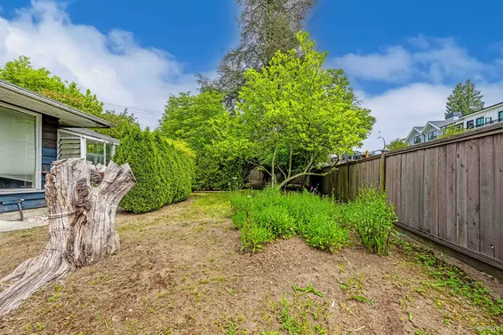 1116 Ridgewood Drive, North Vancouver For Sale - image 19