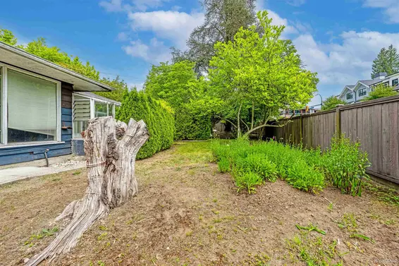 1116 Ridgewood Drive, North Vancouver For Sale - image 25