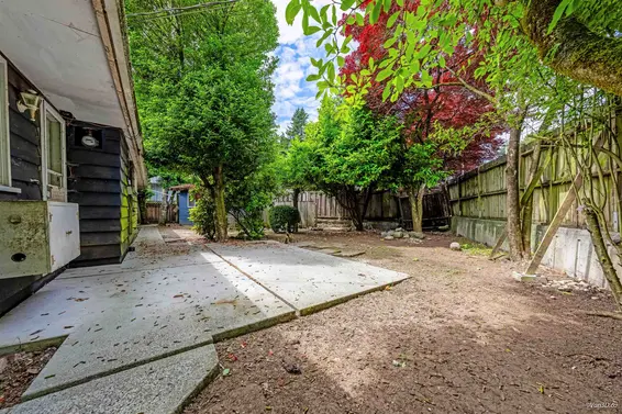 1116 Ridgewood Drive, North Vancouver For Sale - image 30