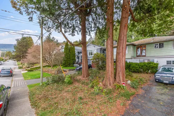 1928 Ridgeway Avenue, North Vancouver For Sale - image 4