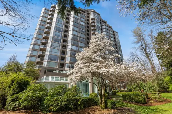 913 1327 East Keith Road, North Vancouver