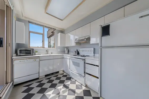 913 1327 East Keith Road, North Vancouver For Sale - image 6
