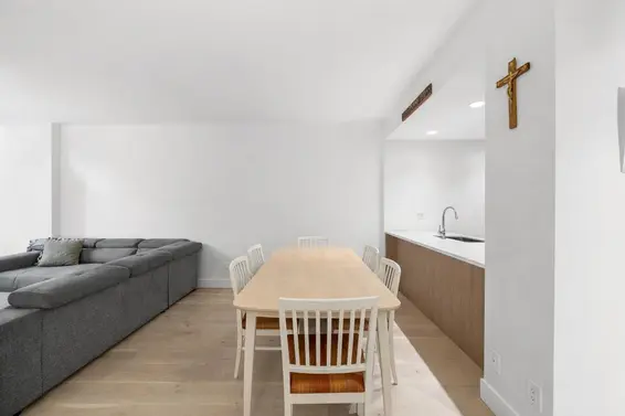 2779 Library Lane, North Vancouver For Sale - image 5