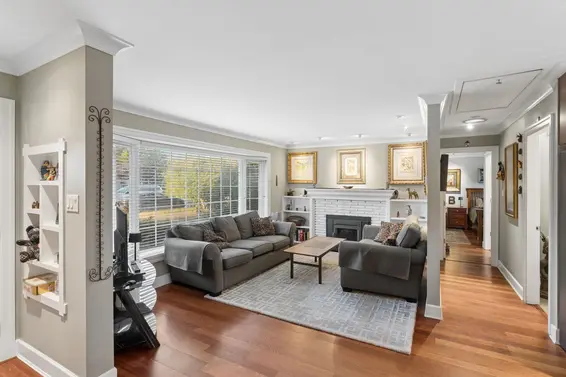 1283 Pinewood Crescent, North Vancouver For Sale - image 14