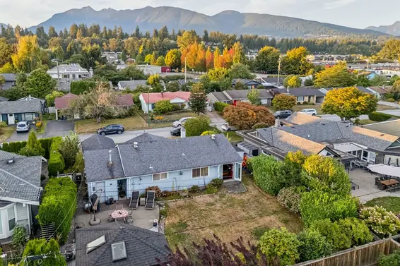 1283 Pinewood Crescent, North Vancouver For Sale - image 36