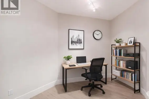 111 3606 Aldercrest Drive, North Vancouver For Sale - image 37