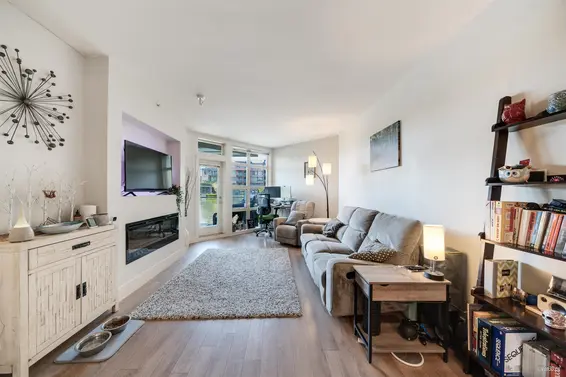 111 3606 Aldercrest Drive, North Vancouver For Sale - image 8