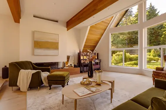 5274 Cliffridge Avenue, North Vancouver For Sale - image 3