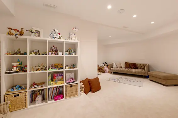 5274 Cliffridge Avenue, North Vancouver For Sale - image 36