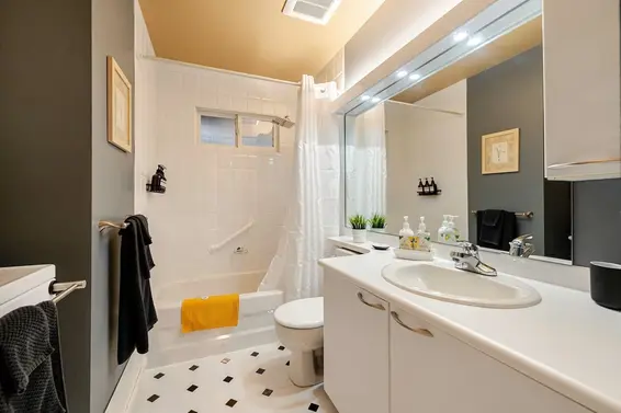 336 East 26th Street, North Vancouver For Sale - image 15