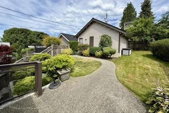 336 East 26th Street, North Vancouver For Sale - image 40
