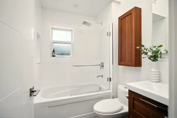 740 East Keith Road, North Vancouver For Sale - image 24