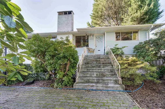 2285 Viewlynn Drive, North Vancouver