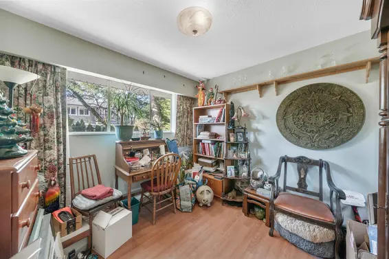 2285 Viewlynn Drive, North Vancouver For Sale - image 8