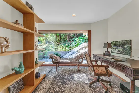4651 Marine Drive, West Vancouver For Sale - image 14