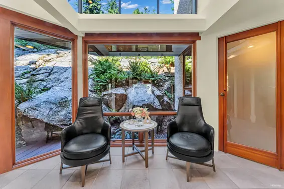4651 Marine Drive, West Vancouver For Sale - image 16