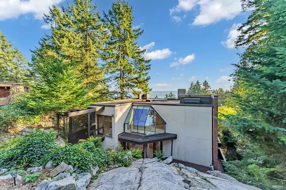 4651 Marine Drive, West Vancouver For Sale - image 37