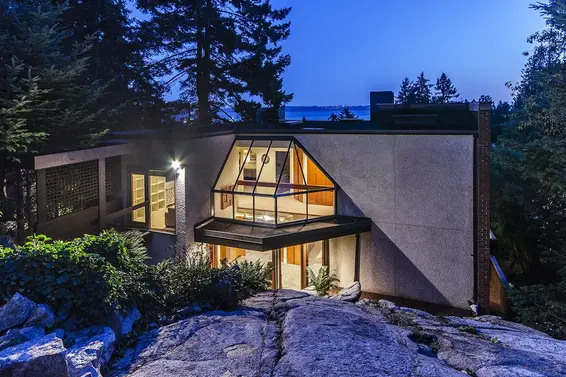 4651 Marine Drive, West Vancouver For Sale - image 38
