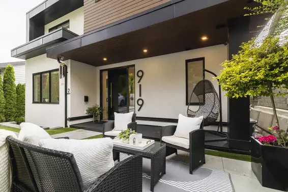 919 East 4th Street, North Vancouver For Sale - image 3
