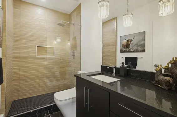 919 East 4th Street, North Vancouver For Sale - image 32