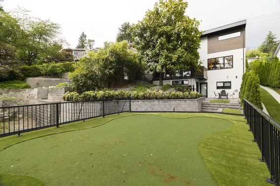 919 East 4th Street, North Vancouver For Sale - image 34