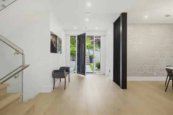 919 East 4th Street, North Vancouver For Sale - image 4