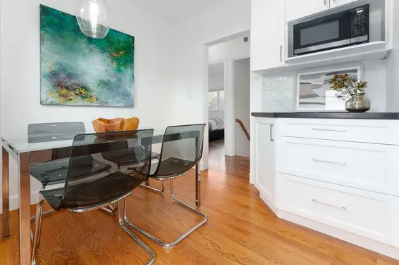 268 Holyrood Road, North Vancouver For Sale - image 22